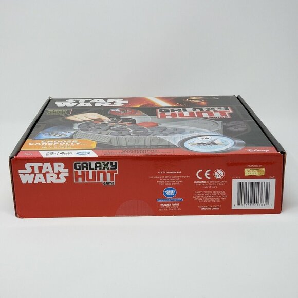 Star Wars Galaxy Hunt Board Game The Force Awakens NEW 2015 Disney - Picture 10 of 11